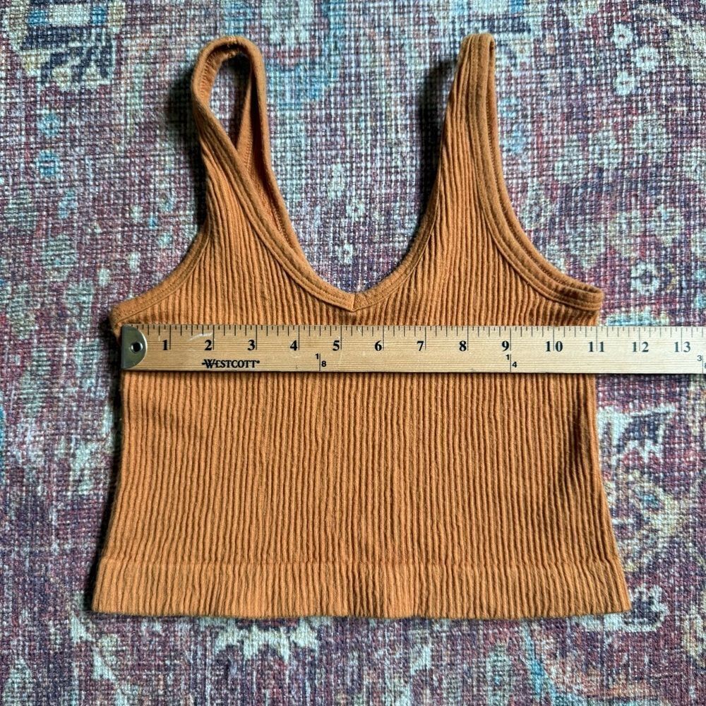 Out From Under Women’s Medium Ribbed Mustard Cropped Tank Top Bralette - Picture 3 of 7